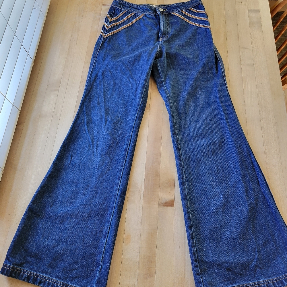We the Free Retro Flare Jean's size 27